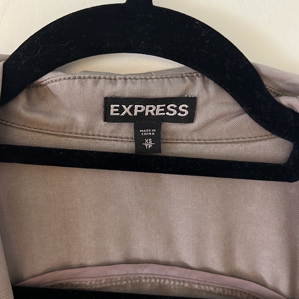 Express Jacket - Picture 2 of 3